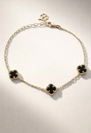 Náramok s čiernymi štvorlístkami  K1680x